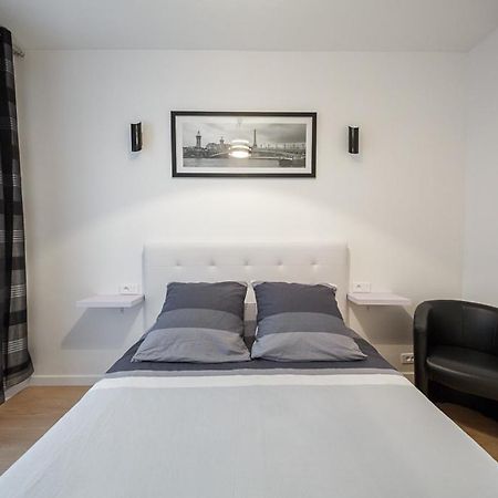 Near Eiffel Tower - Beautiful Flat Apartment Paris Ngoại thất bức ảnh