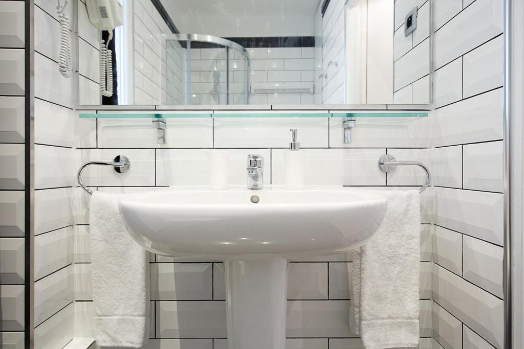 Near Eiffel Tower - Beautiful Flat Apartment Paris Ngoại thất bức ảnh